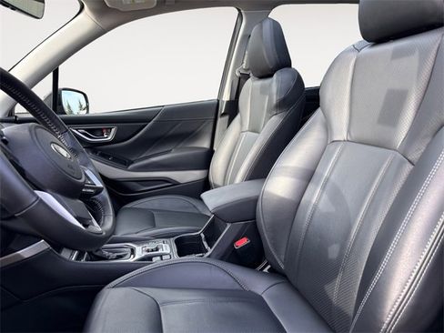Certified 2023 Subaru Forester Limited image 9