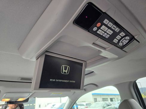 Used 2016 Honda Pilot Touring image 21