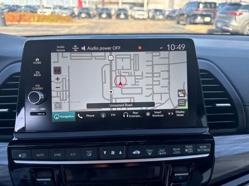 Used 2025 Honda Odyssey Elite image 19
