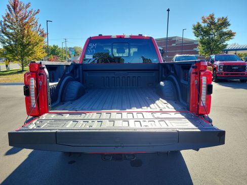 New 2026 Ford F250 Lariat w/ Black Appearance Package image 11