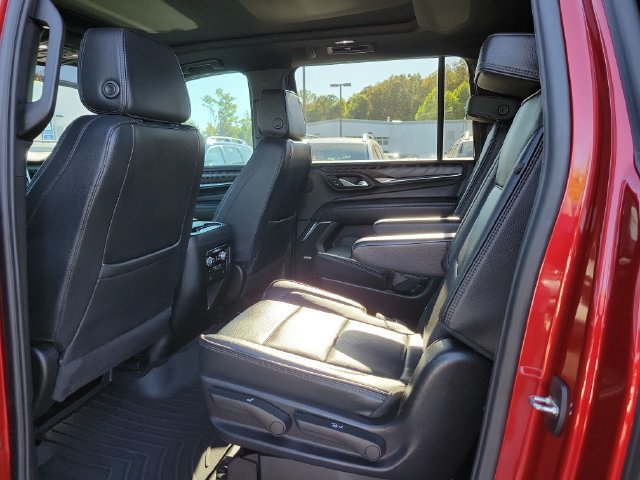 Used 2024 GMC Yukon XL Denali AWD/4WD image 14