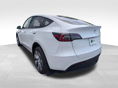 Used 2023 Tesla Model Y Long Range AWD/4WD image 5
