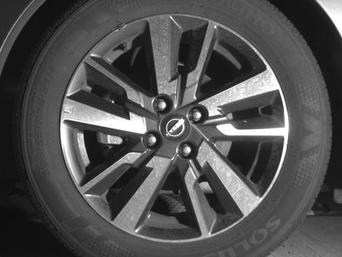 Used 2025 Nissan Versa SV image 12