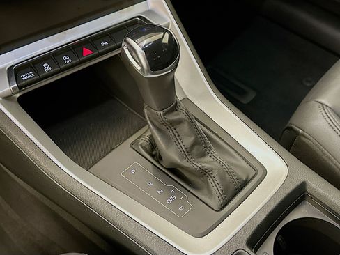 Used 2025 Audi Q3 2.0T Premium image 24