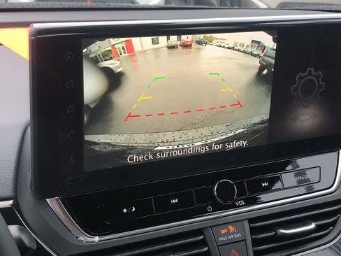 New 2025 Nissan Altima 2.5 SR w/ SR Premium Package image 28