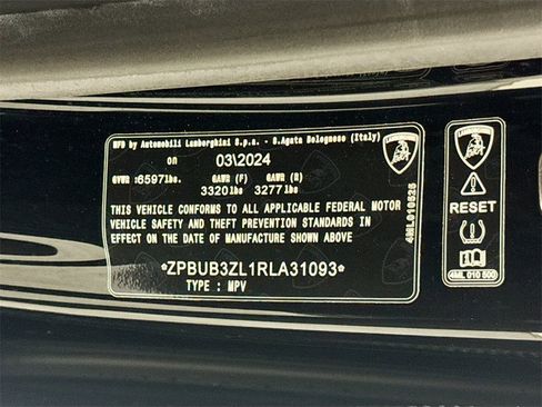 Used 2024 Lamborghini Urus S image 34