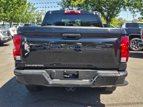 Used 2023 Chevrolet Colorado W/T RWD image 5