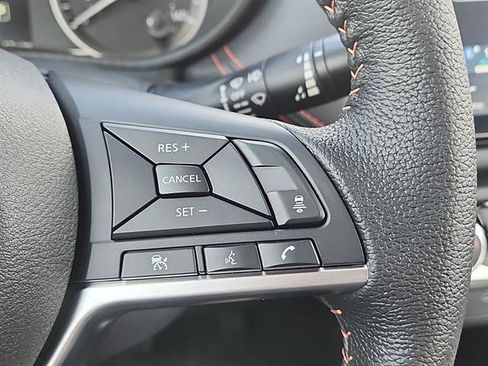 Certified 2025 Nissan Versa SR image 11