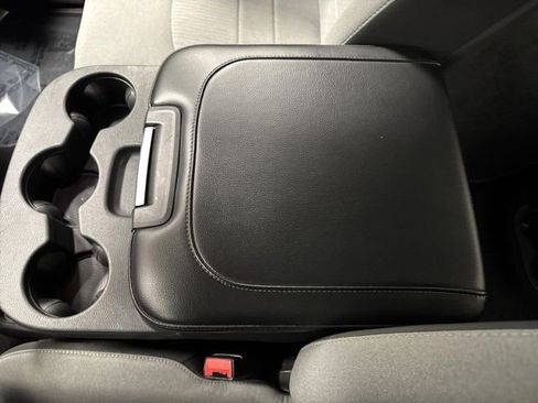 Used 2023 RAM 1500 Classic SLT image 18