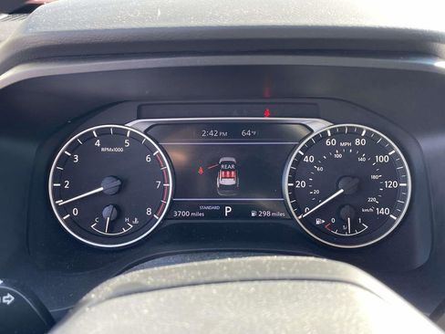 Used 2025 Nissan Rogue S image 22