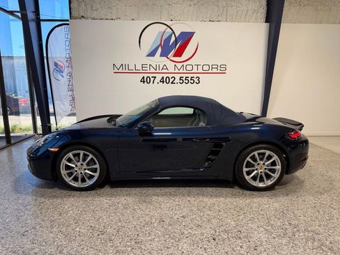 Used 2018 Porsche 718 Boxster RWD image 36