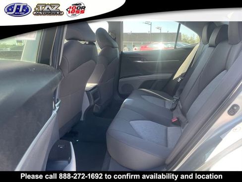Used 2018 Toyota Camry LE FWD image 10