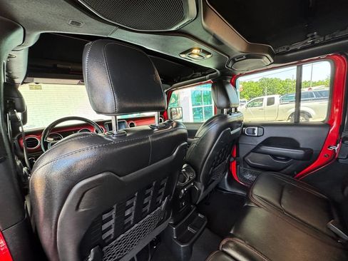 Used 2020 Jeep Wrangler Unlimited Rubicon AWD/4WD image 22