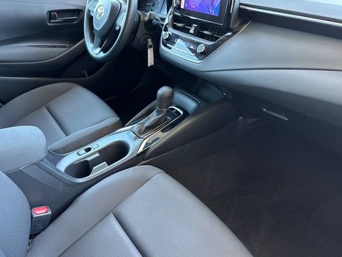 Used 2023 Toyota Corolla LE FWD image 31