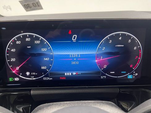 Used 2026 Mercedes-Benz GLA 250 4MATIC image 32