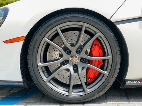 Used 2017 McLaren 570S Coupe RWD image 14