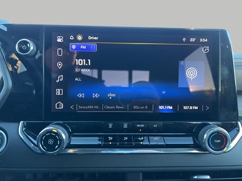 Used 2024 Chevrolet Colorado Trail Boss w/ Advanced Trailering Package image 11