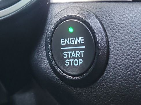 Used 2022 Ford Escape SEL w/ Technology Package FWD image 12