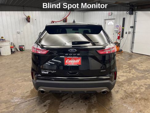 Used 2024 Ford Edge Titanium image 5