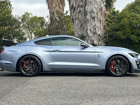 Certified 2022 Ford Mustang Shelby GT500 w/ Carbon Fiber Track Pack RWD image 2