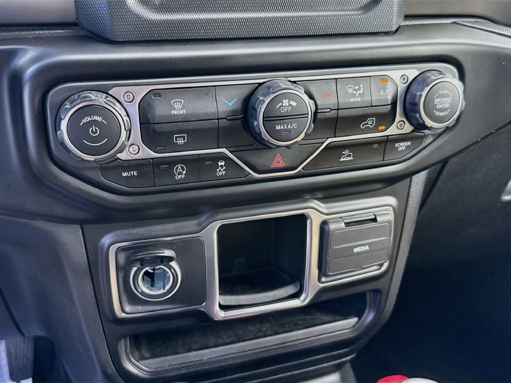 Certified 2022 Jeep Wrangler Sport AWD/4WD image 15