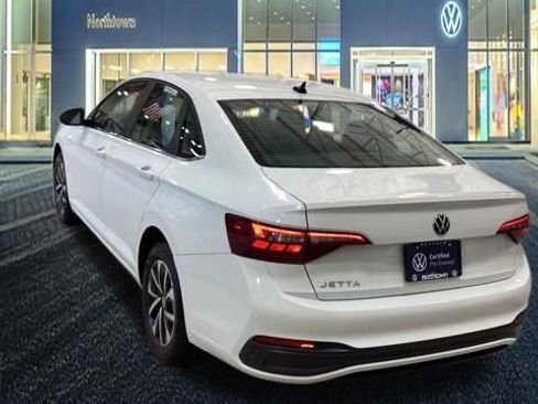 Certified 2023 Volkswagen Jetta S FWD image 3