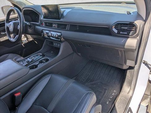 Used 2024 Honda Pilot Touring image 22