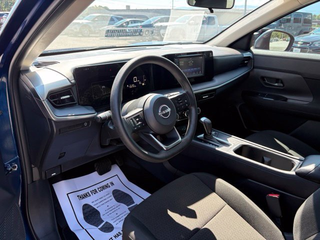 Used 2025 Nissan Kicks S FWD image 3