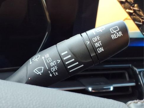 Used 2025 Chevrolet TrailBlazer ACTIV FWD image 29