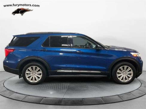 Used 2023 Ford Explorer Limited image 2