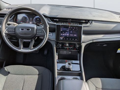 New 2026 Jeep Grand Cherokee L 2WD image 15