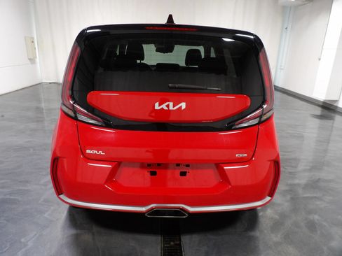 Used 2024 Kia Soul GT-Line FWD image 5