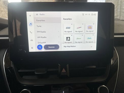 Used 2025 Toyota Corolla LE image 18