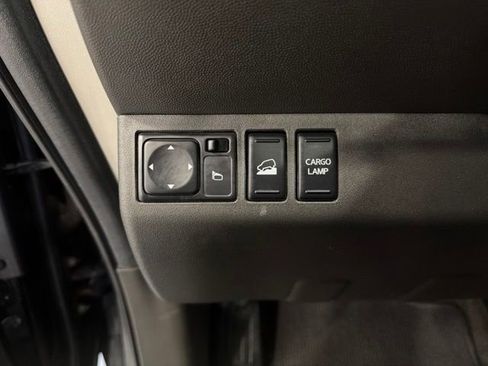 Used 2016 Nissan Frontier PRO-4X w/ Pro-4x Luxury Package AWD/4WD image 16