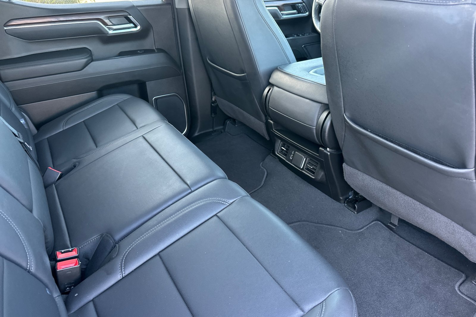 Used 2025 GMC Sierra 1500 SLT AWD/4WD image 18