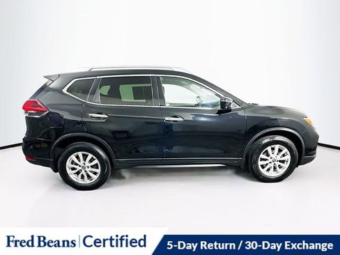 Used 2018 Nissan Rogue SV w/ Premium Package image 9