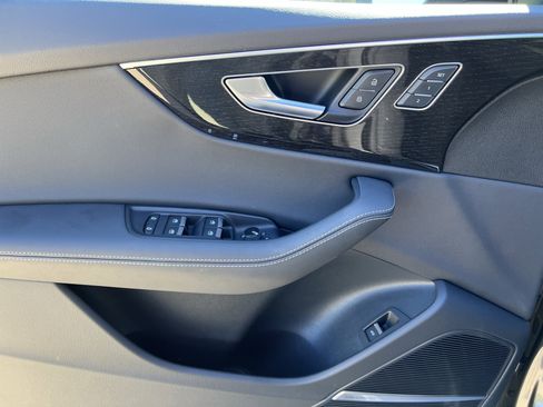 Certified 2025 Audi Q8 Premium Plus AWD/4WD image 14