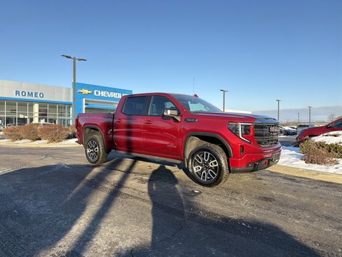 Used 2024 GMC Sierra 1500 AT4 w/ AT4 Premium Package image 3