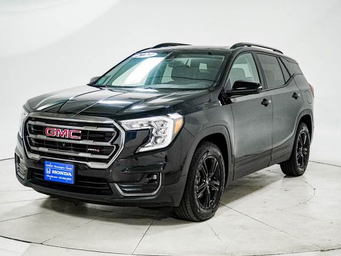 Used 2024 GMC Terrain AT4 w/ Infotainment Package II image 2
