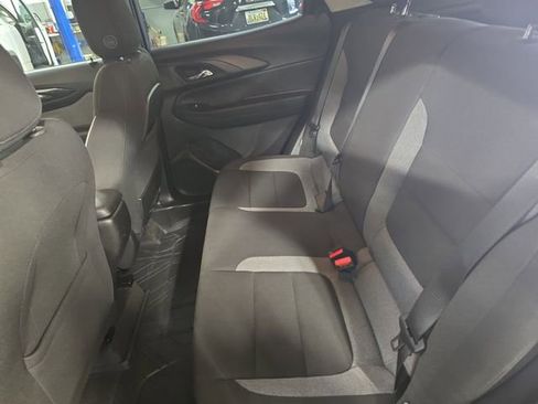 Used 2024 Chevrolet TrailBlazer LT w/ Driver Confidence Package image 13