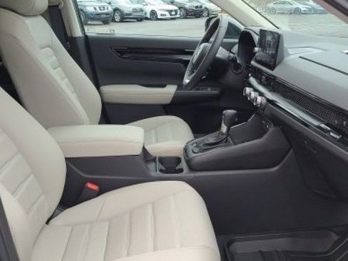 Used 2025 Honda CR-V EX-L image 12