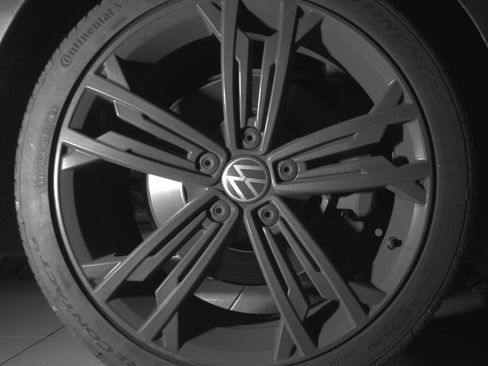 Used 2017 Volkswagen GTI Autobahn image 16