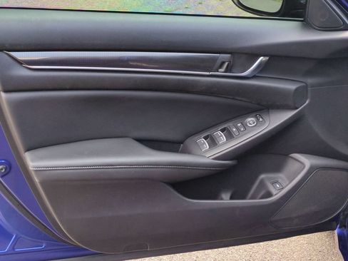 Used 2020 Honda Accord Sport image 11