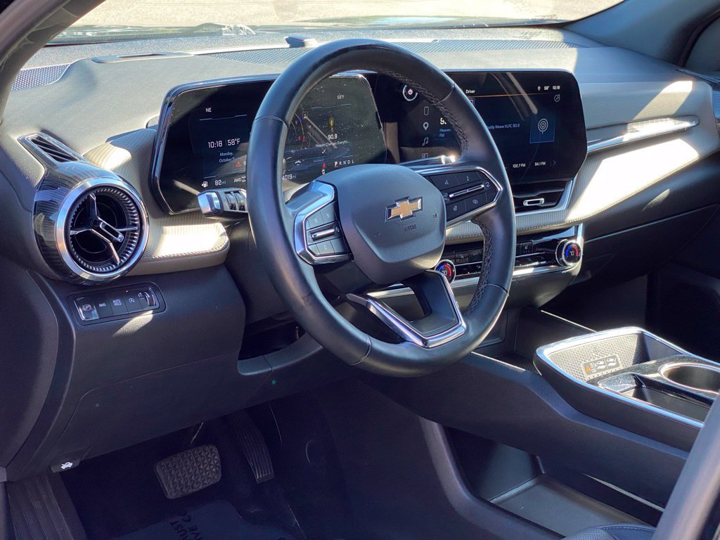 Used 2025 Chevrolet Equinox LT w/ Convenience Package II AWD/4WD image 10