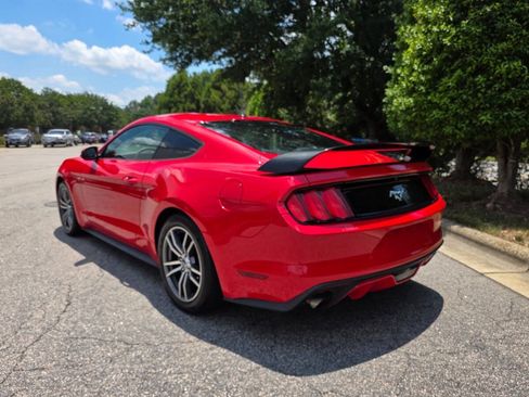 Used 2015 Ford Mustang Premium RWD image 3