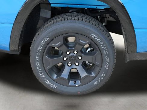 New 2026 RAM 1500 4x4 Crew Cab image 9