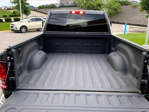Used 2025 RAM 2500 Big Horn AWD/4WD image 4