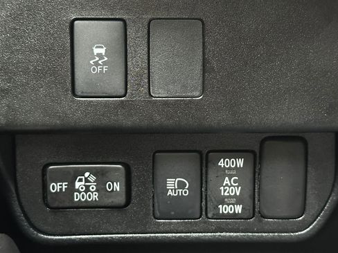 Used 2021 Toyota Tacoma TRD Off-Road image 25