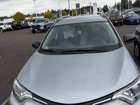 Used 2018 Toyota RAV4 LE w/ All Weather Liner Package AWD/4WD image 1