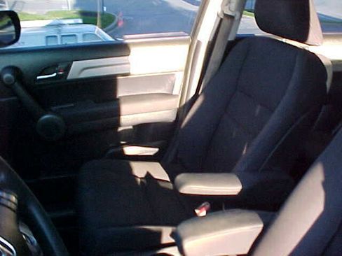 Used 2010 Honda CR-V LX image 14